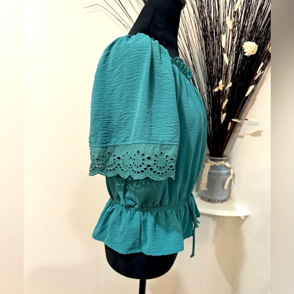 London Rose Teal waist length Medium Blouse - Picture 3 of 10